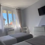 De La Hotell
