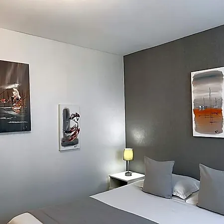 De La Hotel