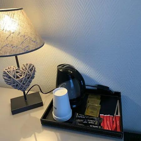 Hotell De La 2*
